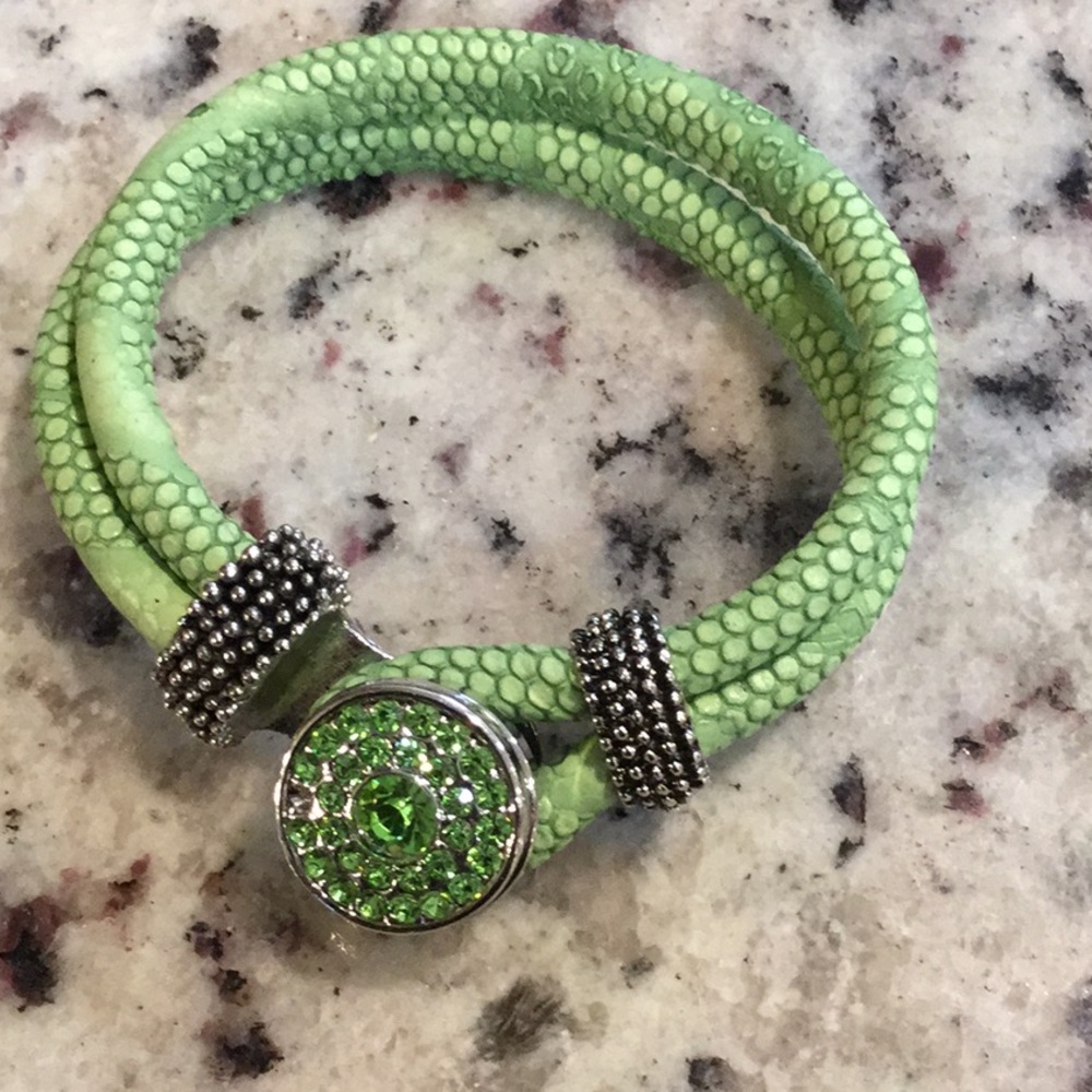 NEAT LIME GREEN LEATHER BRACELET